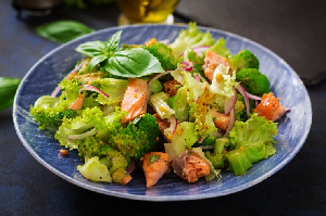 Broccoli salad