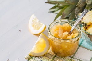 Quince compote
