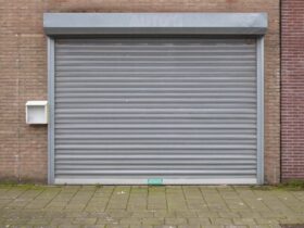 roller door shed