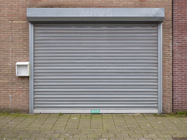 roller door shed